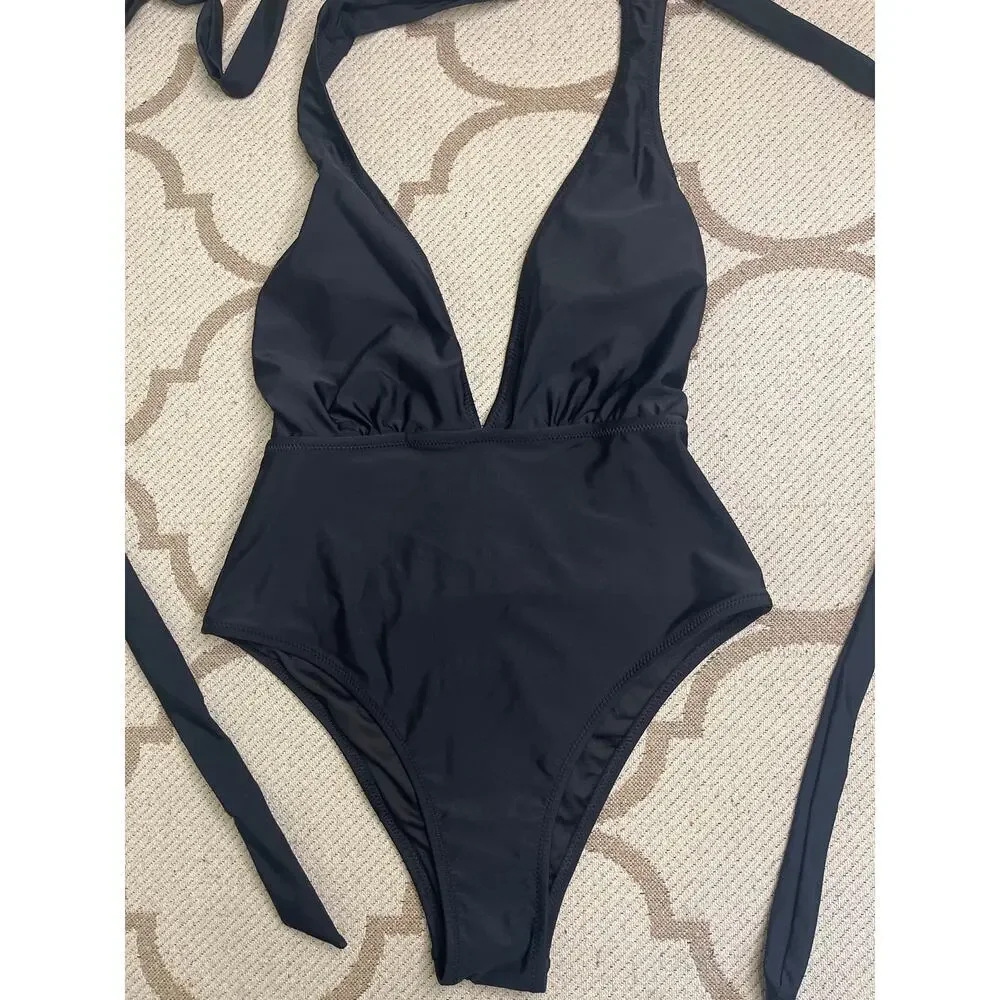 Cupshe One Piece Swimsuit Sexy Deep V Neck Wrap Tie Cross Back, Size XS, NWT